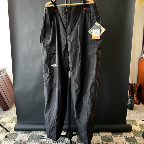 SAMPLE The North Face Raadik snow Pants